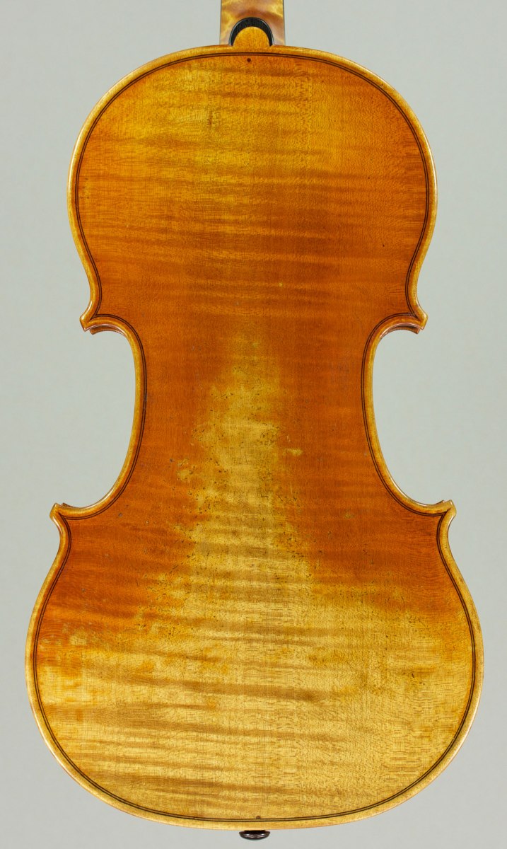 Stradivarius P-Form Back