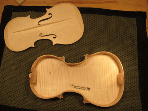 alt=Stradivari-copy